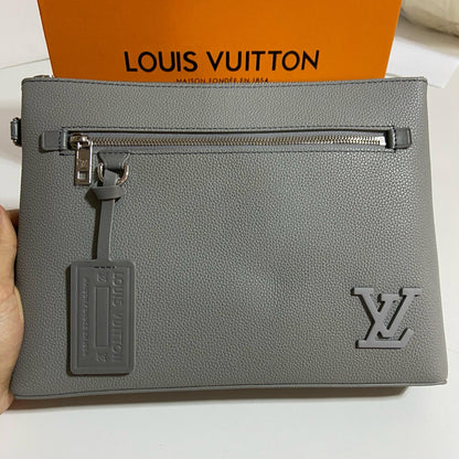 Takeoff Louis Vuitton