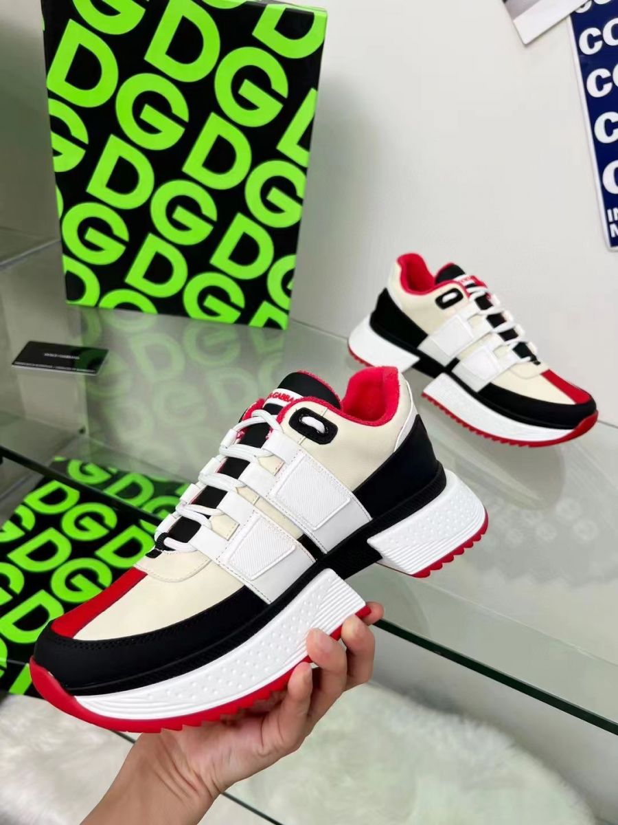 Dolce & Gabbana Leather sneakers