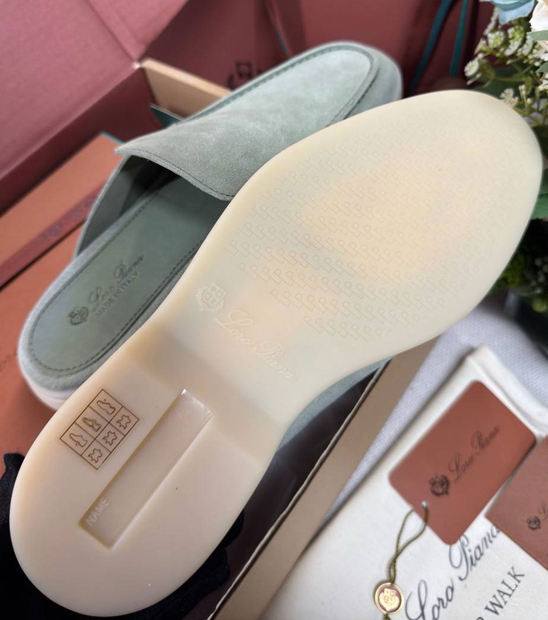 SUMMER WALK THE GIFT OF KINGS LOAFER