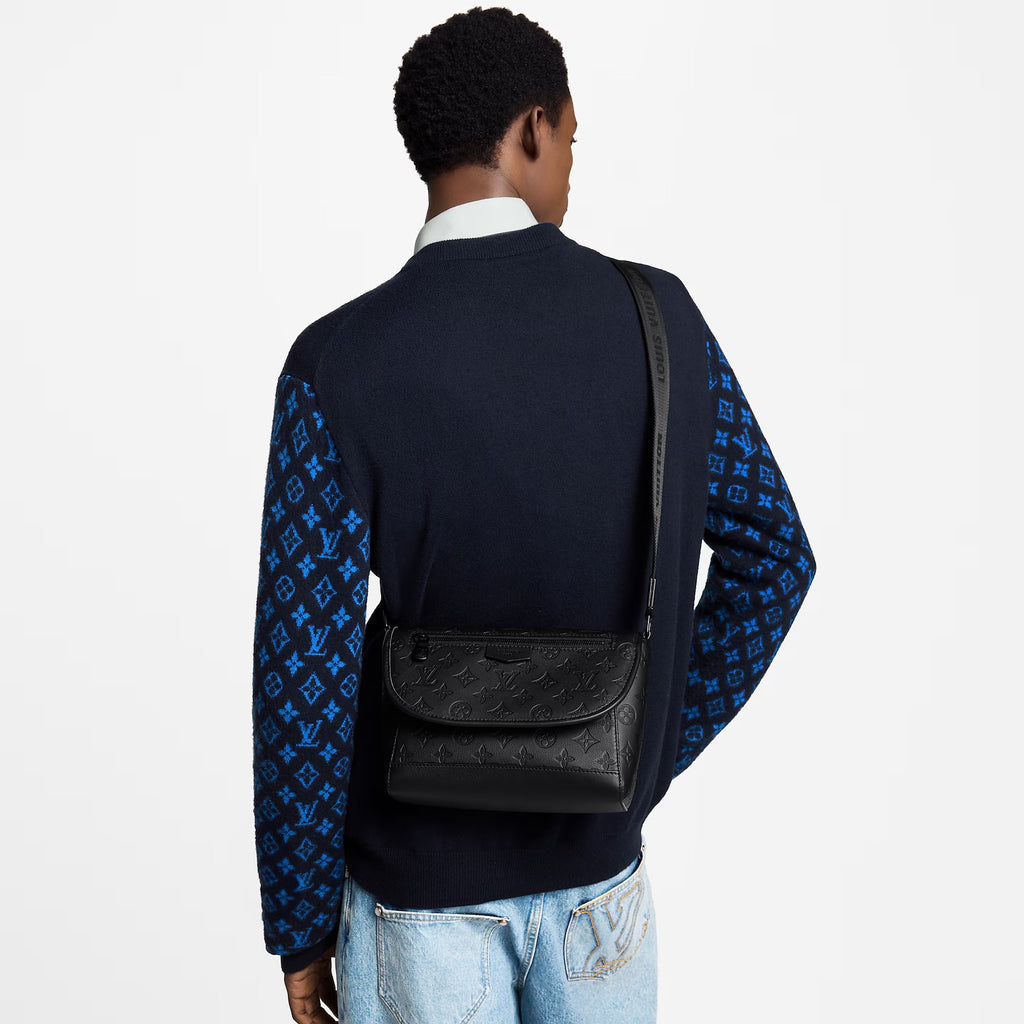 LOUIS VUITTON Sac Pulse Messenger