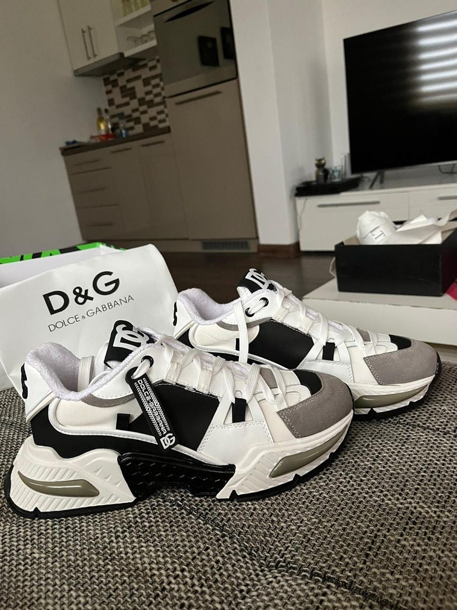 Dolce & Gabbana Leather sneakers