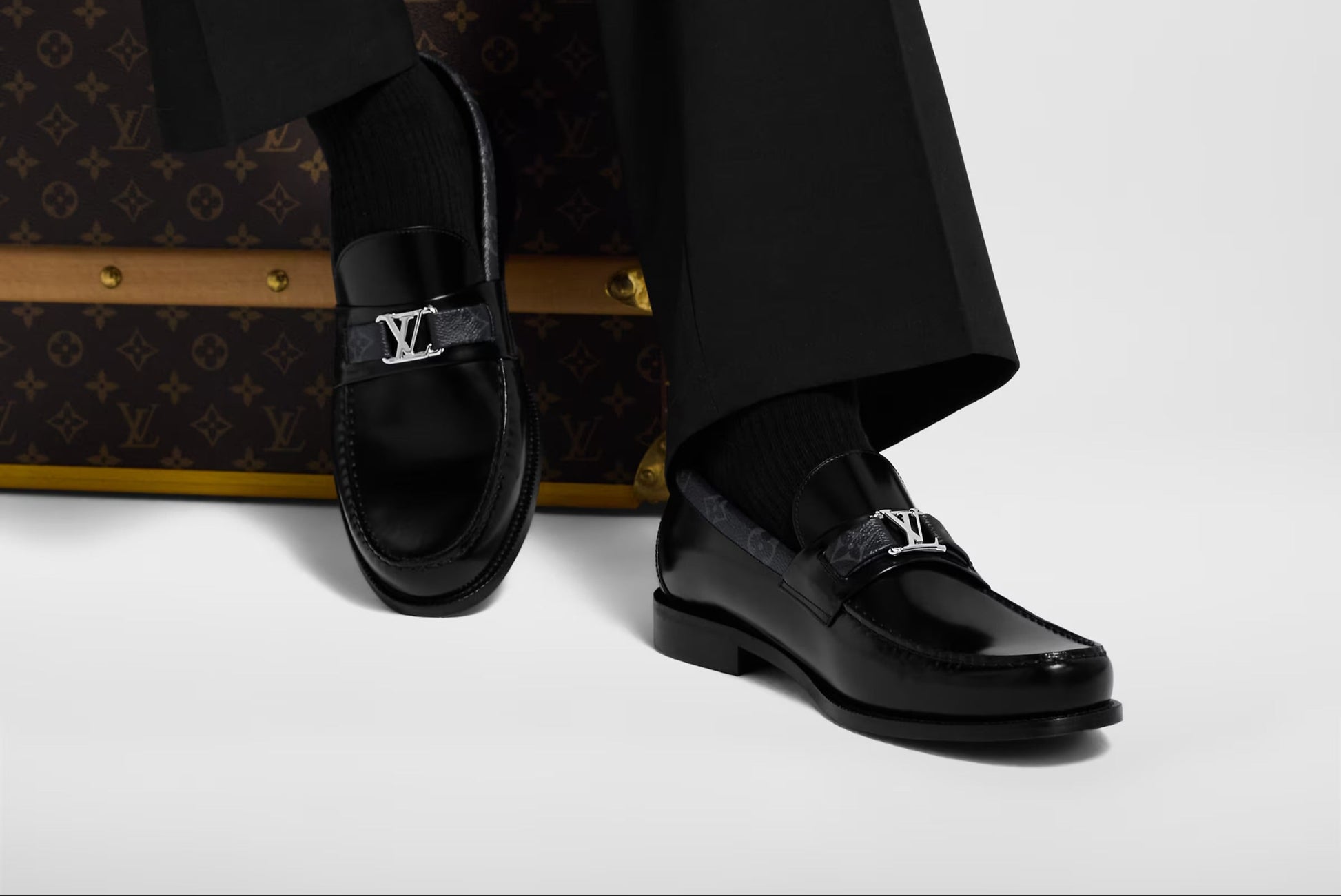 Mocassin Louis Vuitton Dress Shoe MAJOR in Black