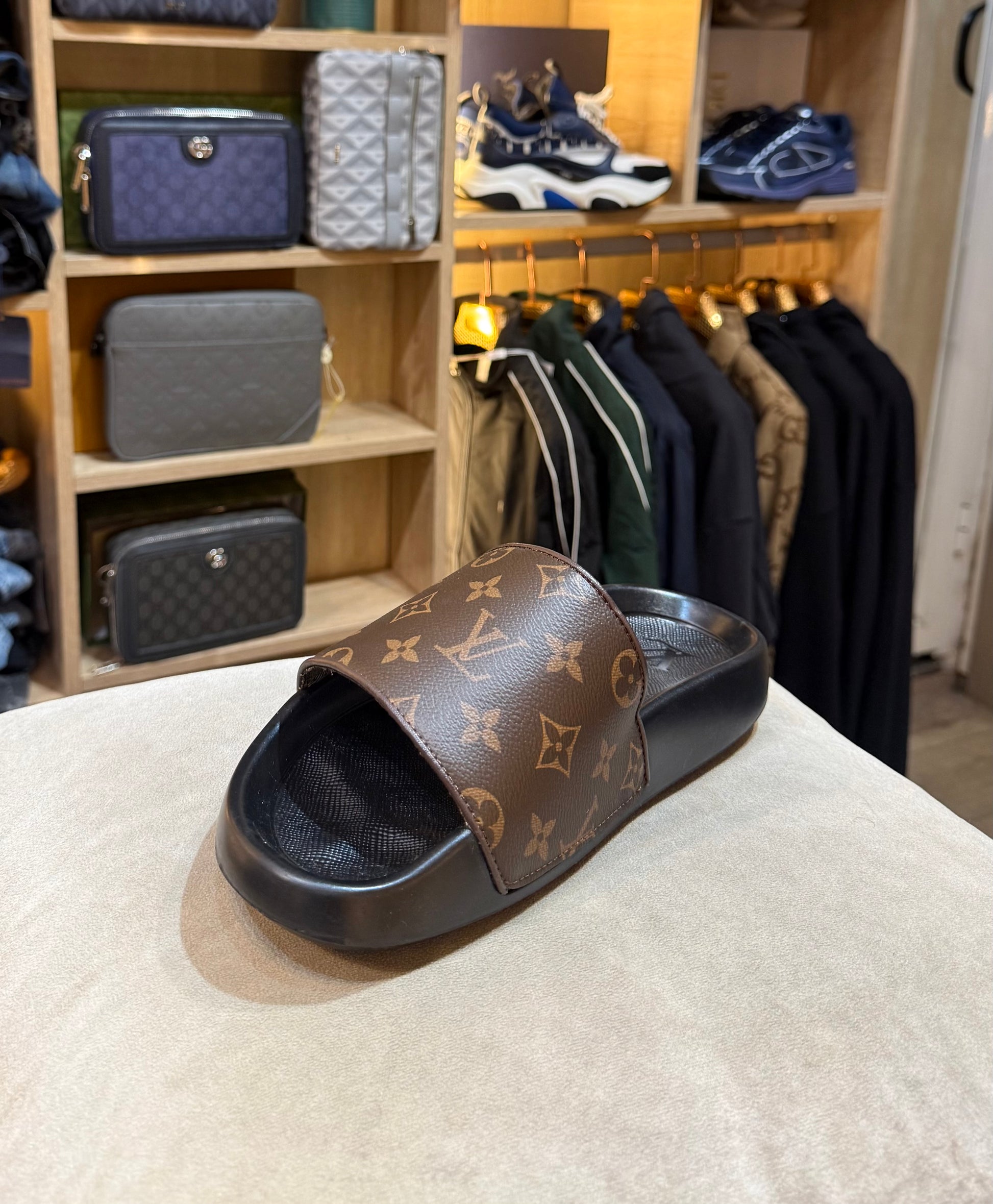 SANDALE LOUIS VUITTON