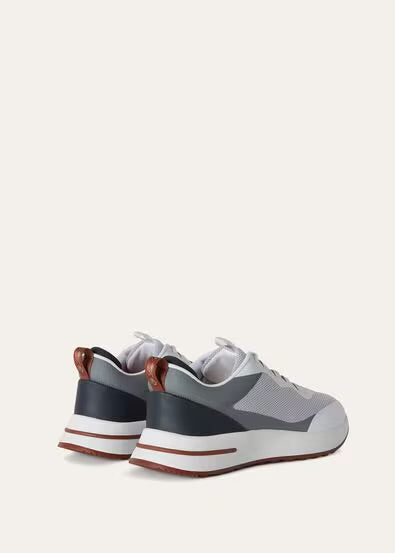 Sneaker Week-End Walk