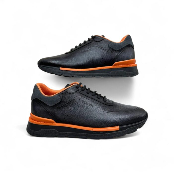 SNEAKER BERLUTI FAST TRACK EN CUIR DE VEAU VENEZIA EN NOIR/ORANGE