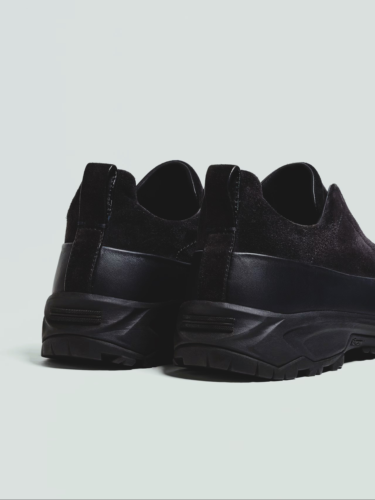 BASKETS ZEGNA TRIPLE STITCH™ MONTE EN CUIR ET VEAU VELOURS EN NOIR
