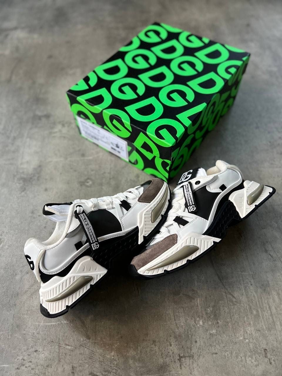 Dolce & Gabbana Leather sneakers