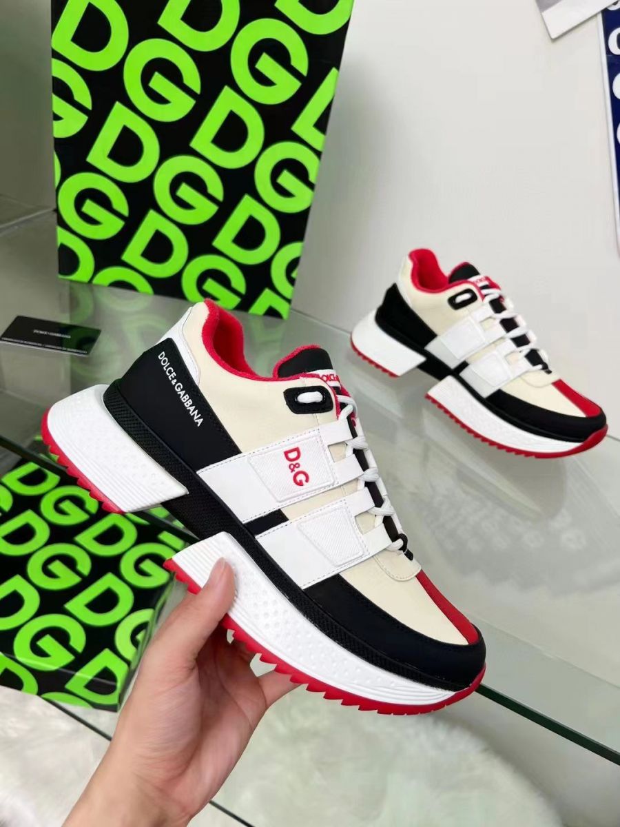 Dolce & Gabbana Leather sneakers