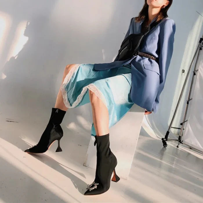 BOTTINES AMINA MUADDI BEGUM ORNNEES EN NOIR
