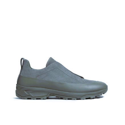 BASKETS ZEGNA TRIPLE STITCH™ MONTE EN CUIR ET VEAU VELOURS EN GRIS

د.م.