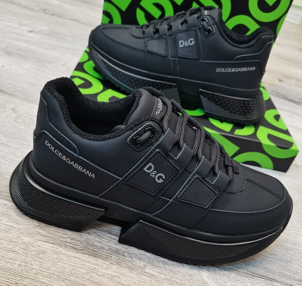 Dolce & Gabbana Leather sneakers