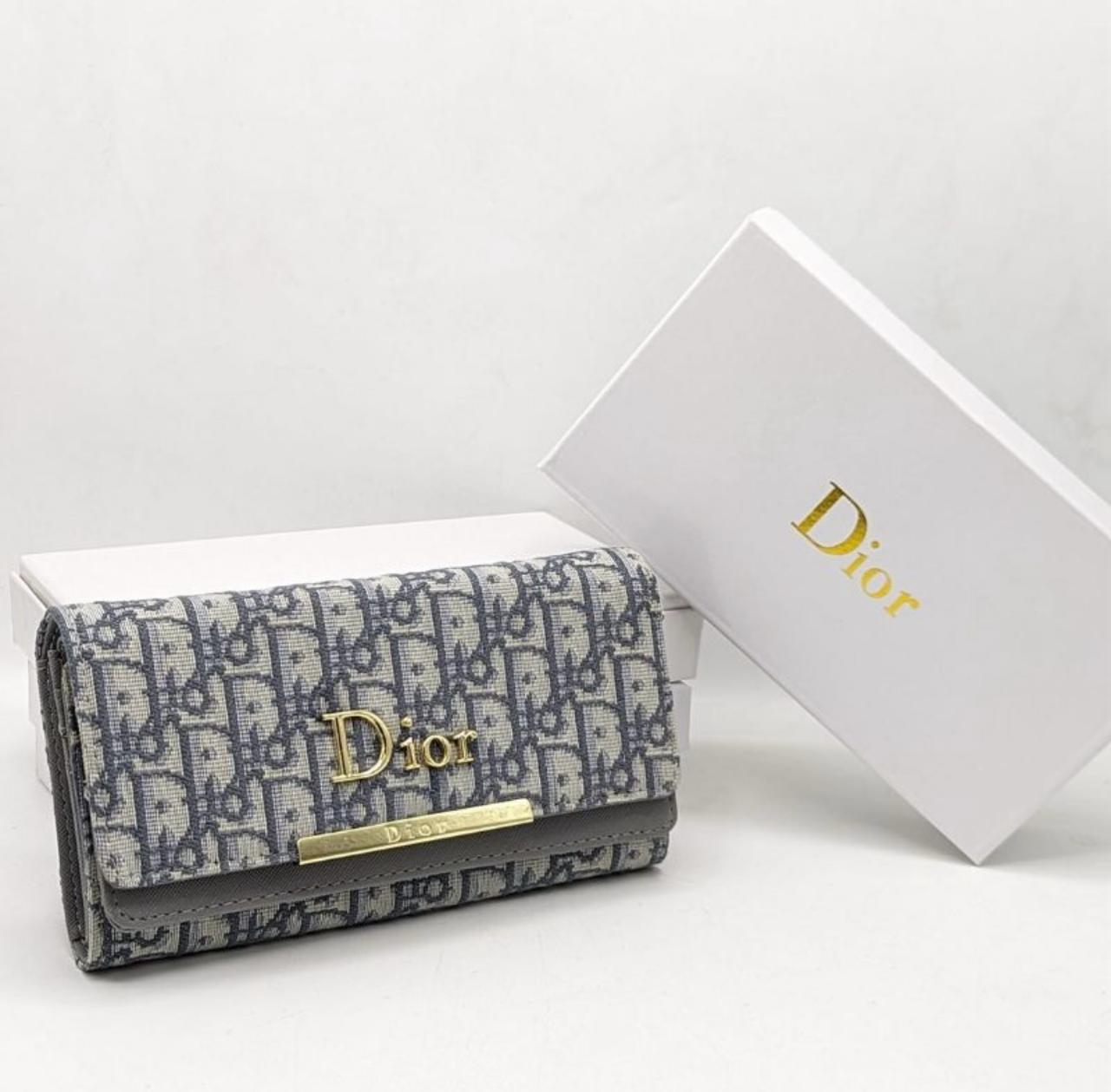 CHRISTAN DIOR CLUTCH HAND