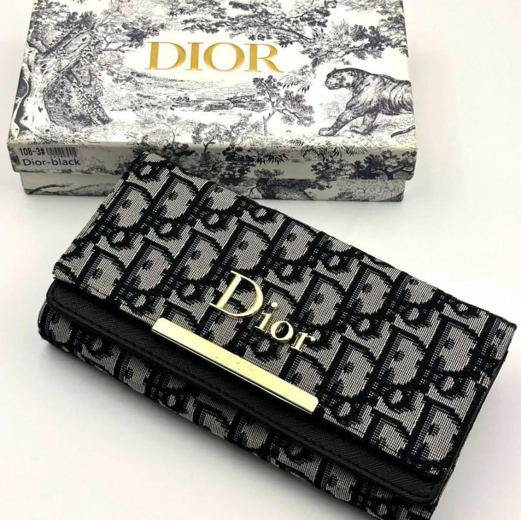 CHRISTAN DIOR CLUTCH HAND