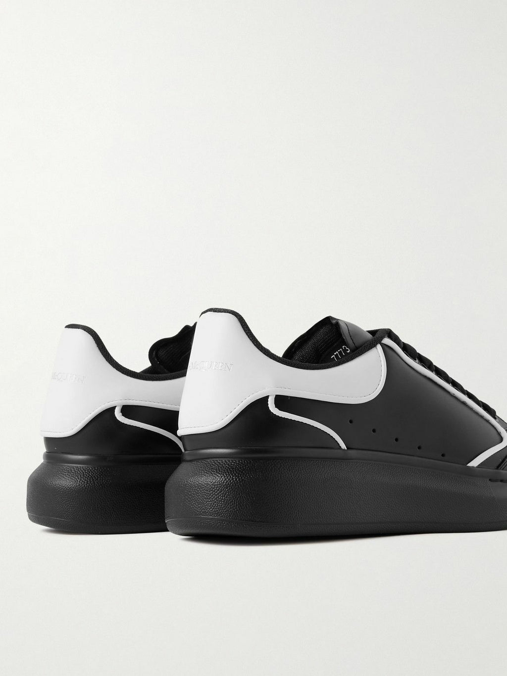 Alexander McQueen The Oversized sneakers SKU: 757710WIA5V1142
